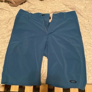 Mens Oakley golf shorts